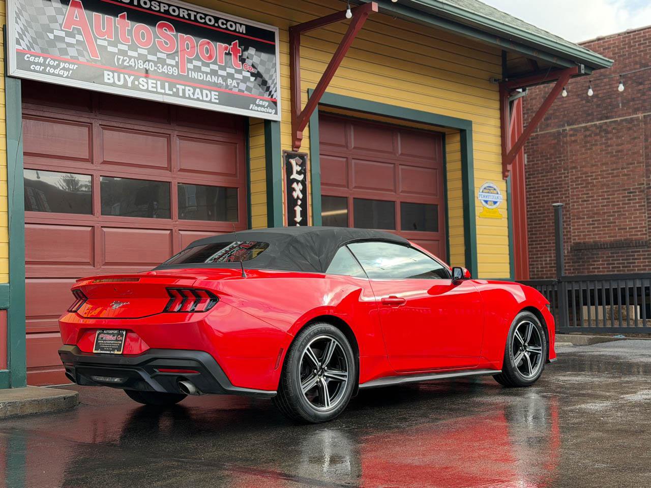 Used 2024 Ford Mustang Premium image 6