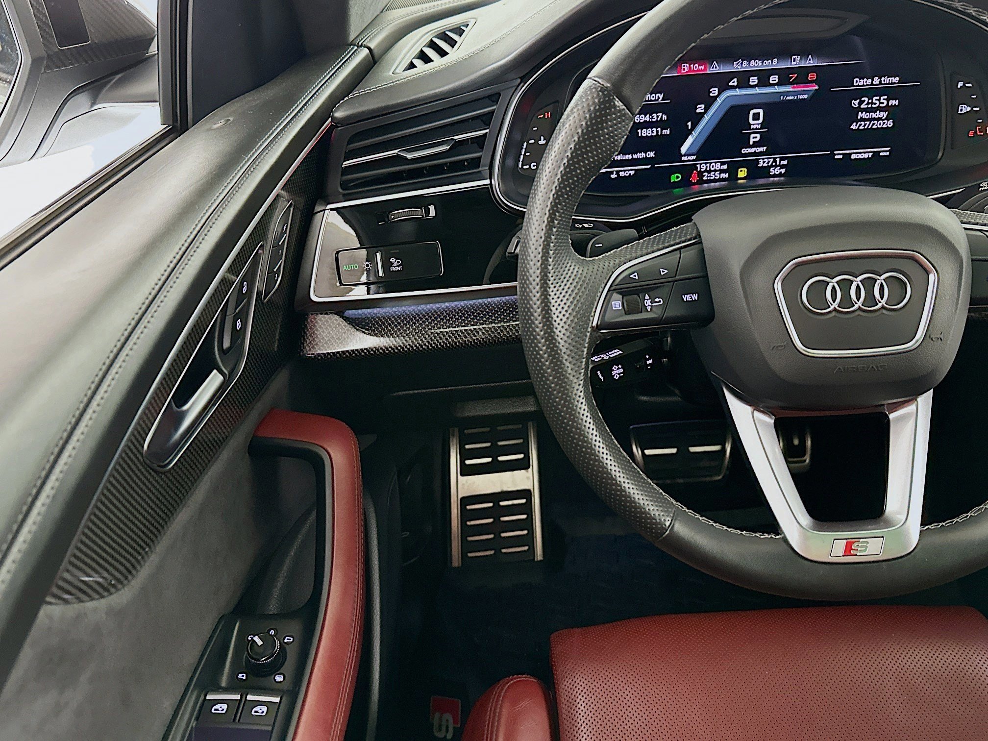 Used 2023 Audi SQ8 Premium Plus w/ SQ8 Luxury Package AWD/4WD image 10