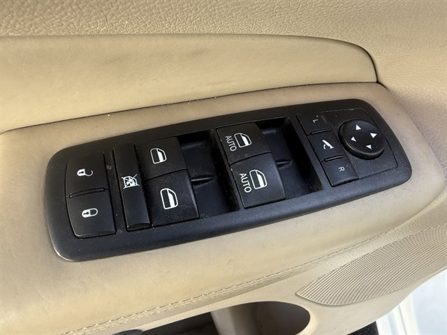 Used 2020 Jeep Grand Cherokee Overland image 19