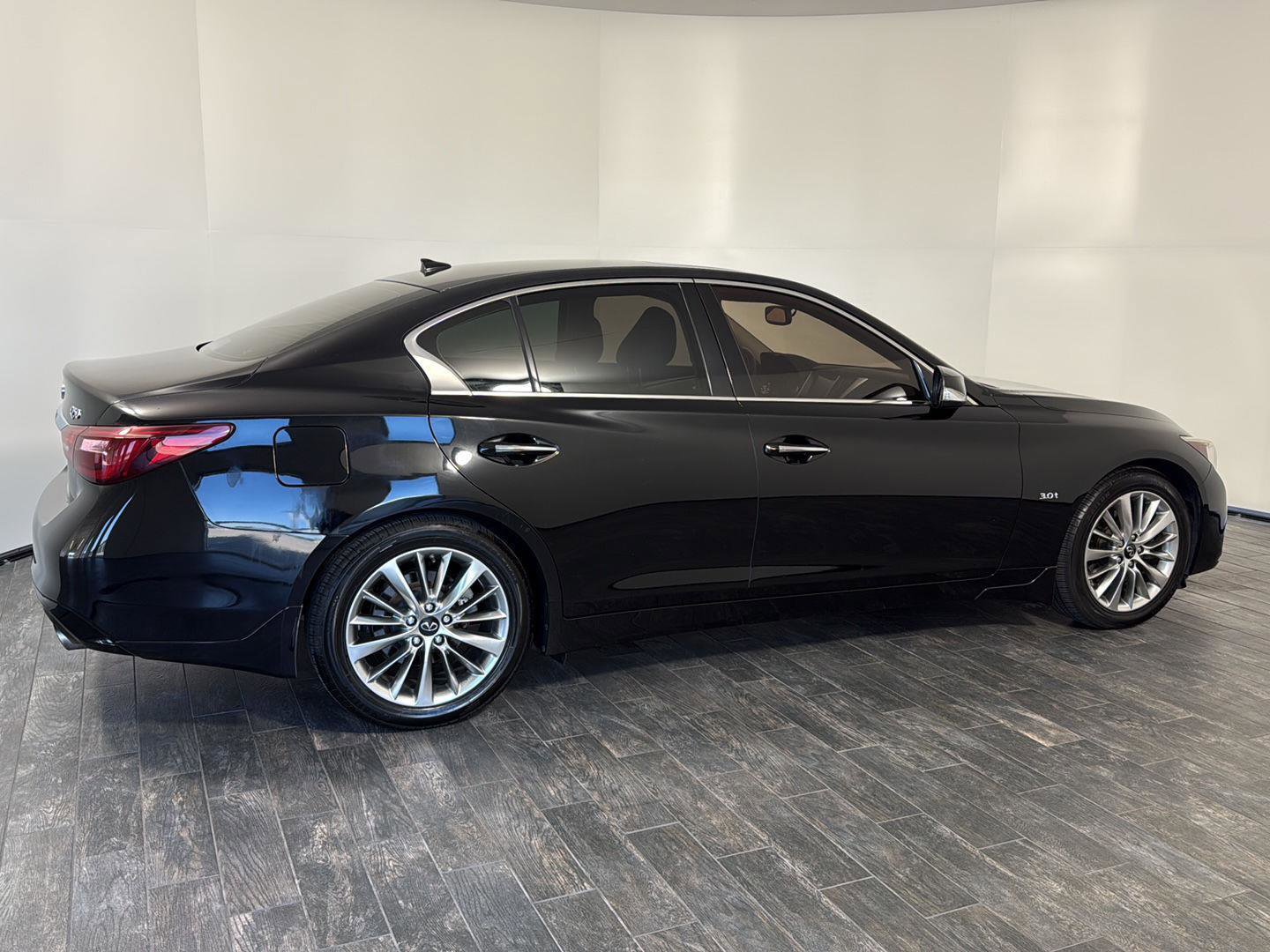 Used 2019 INFINITI Q50 Luxe image 14