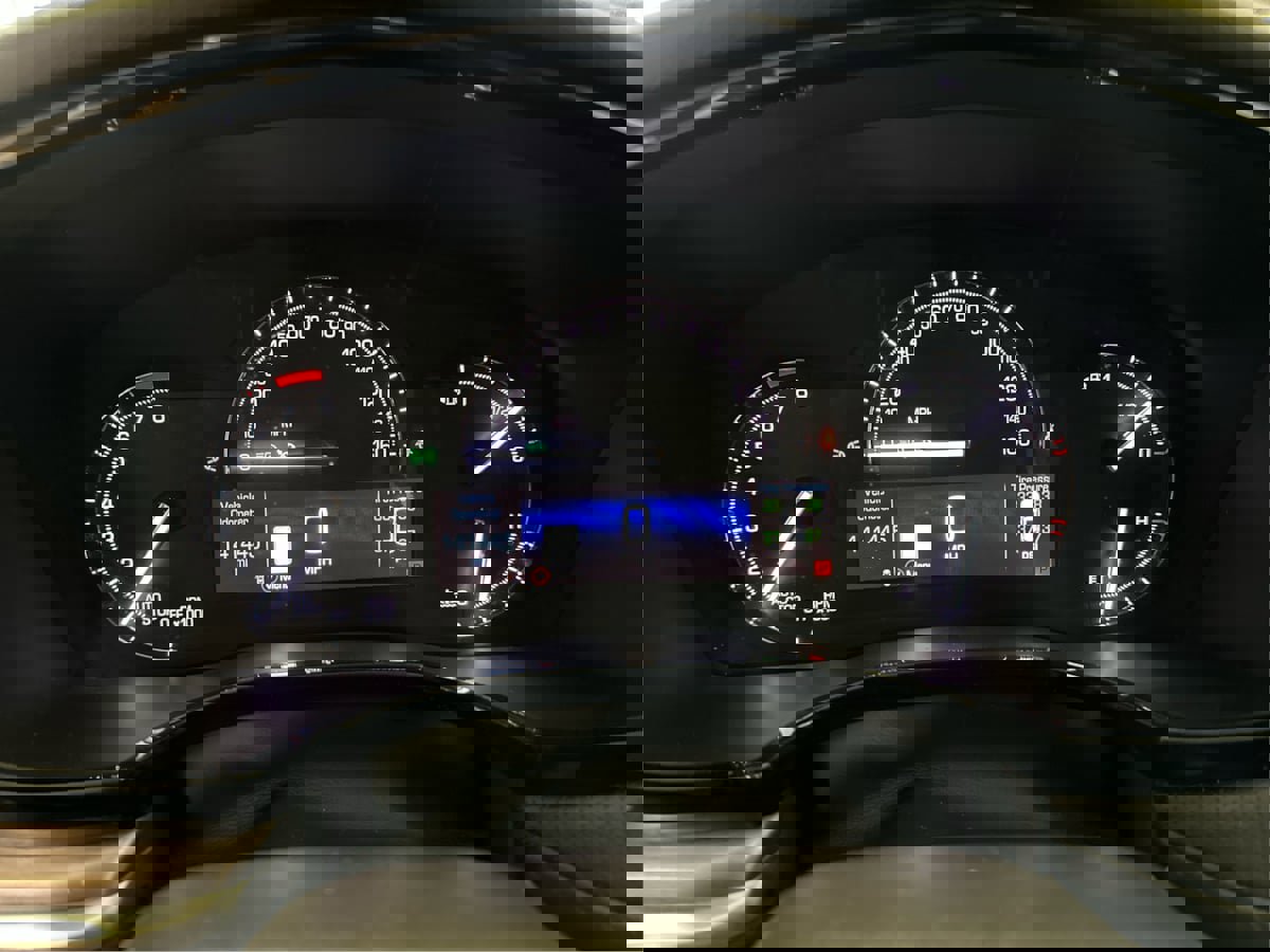 Used 2018 Cadillac XT5 Premium Luxury FWD image 21