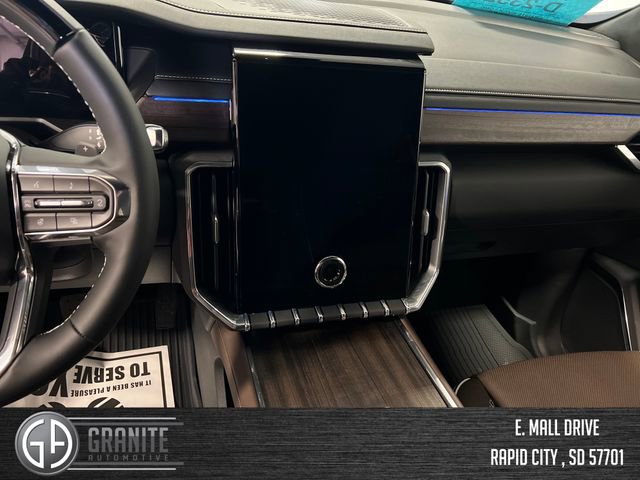 Used 2026 GMC Acadia Denali Ultimate w/ LPO, Floor Liner Package image 17