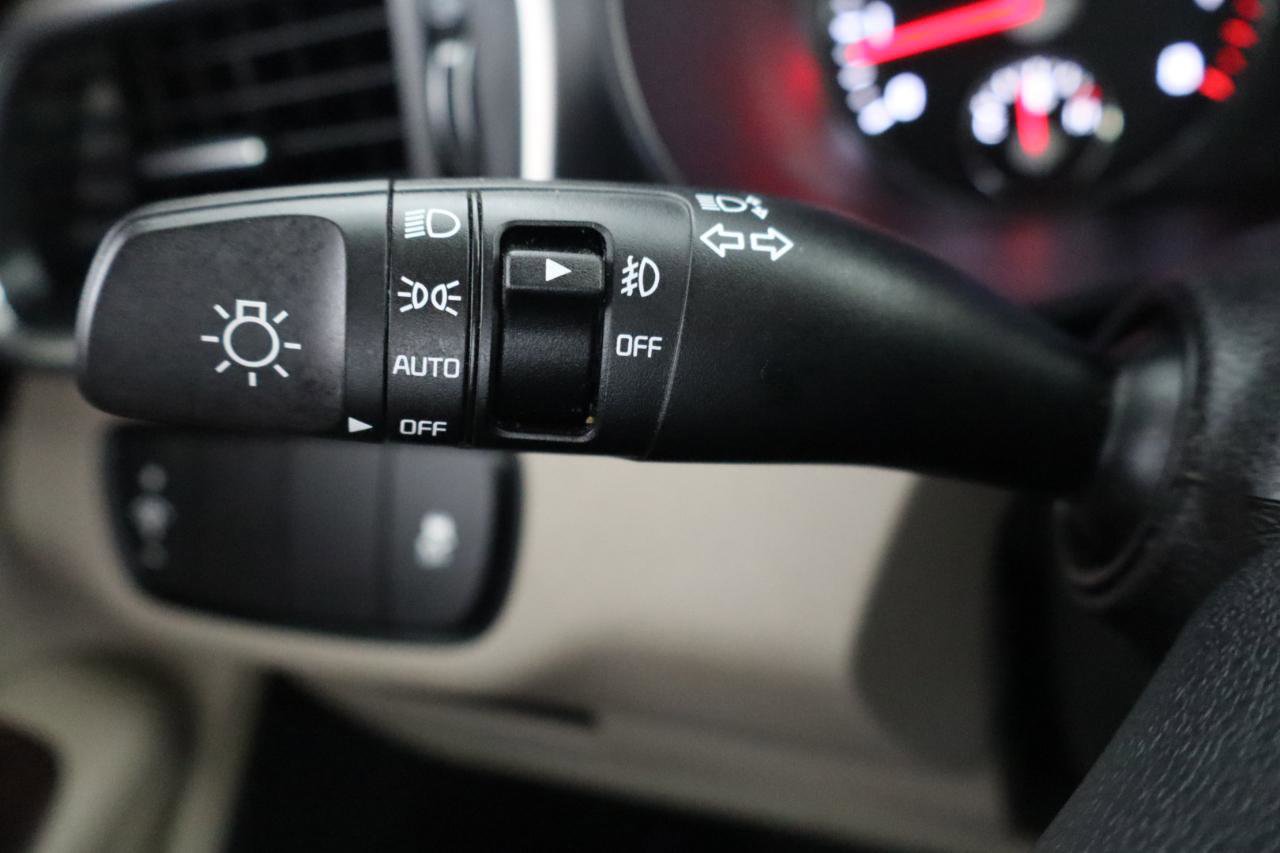 Used 2016 Kia Sorento EX image 23