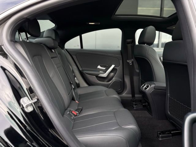 Used 2025 Mercedes-Benz CLA 250 4MATIC image 43