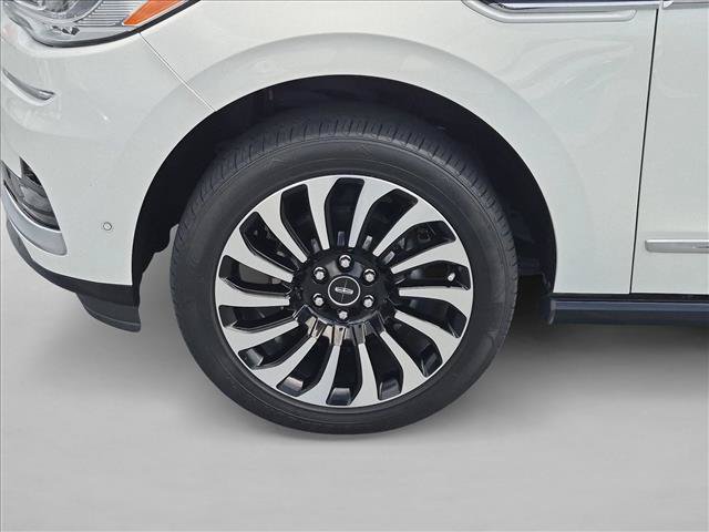 Used 2022 Lincoln Navigator Black Label AWD/4WD image 25