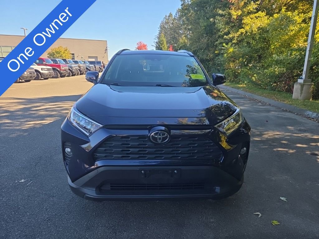 Used 2019 Toyota RAV4 XLE Premium image 3