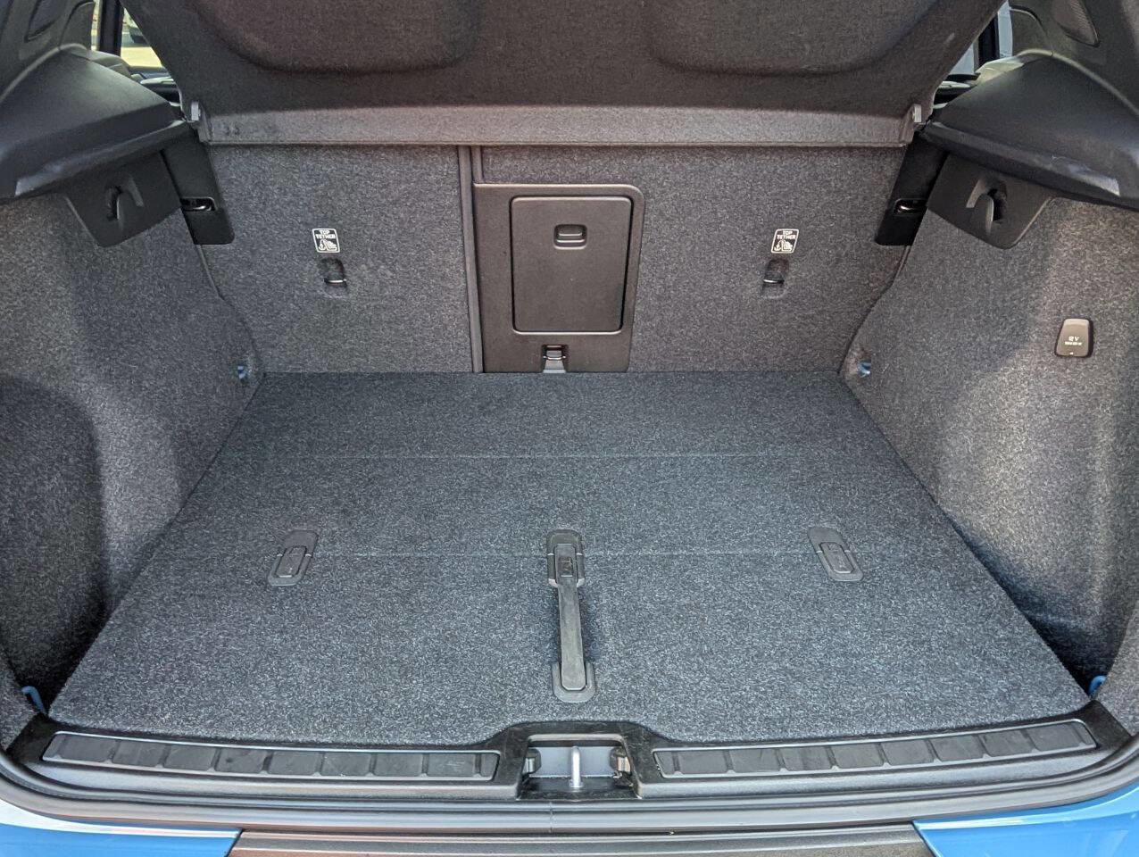 Used 2023 Volvo XC40 Recharge Ultimate image 18