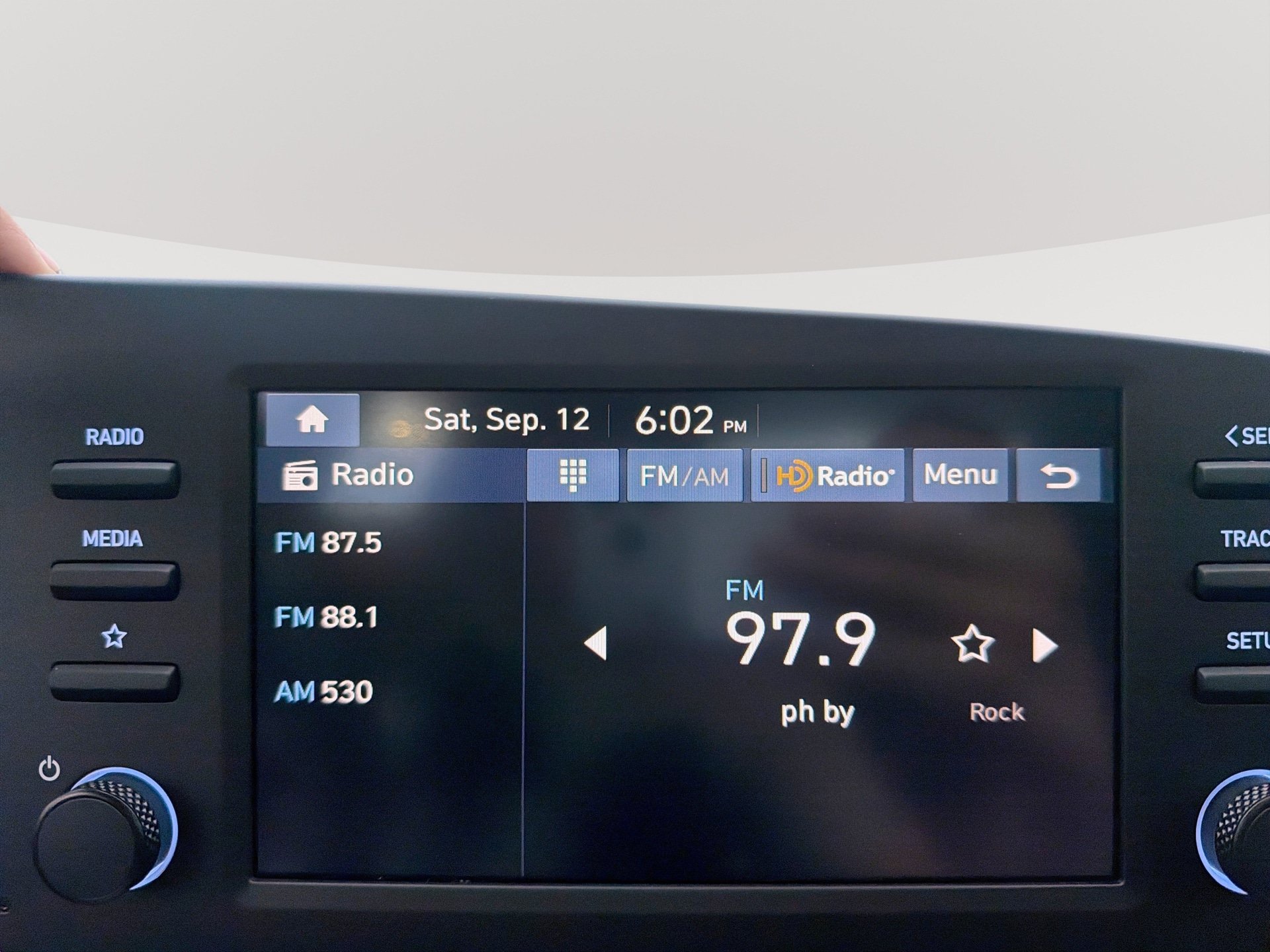 Used 2026 Hyundai Elantra Sport FWD image 12