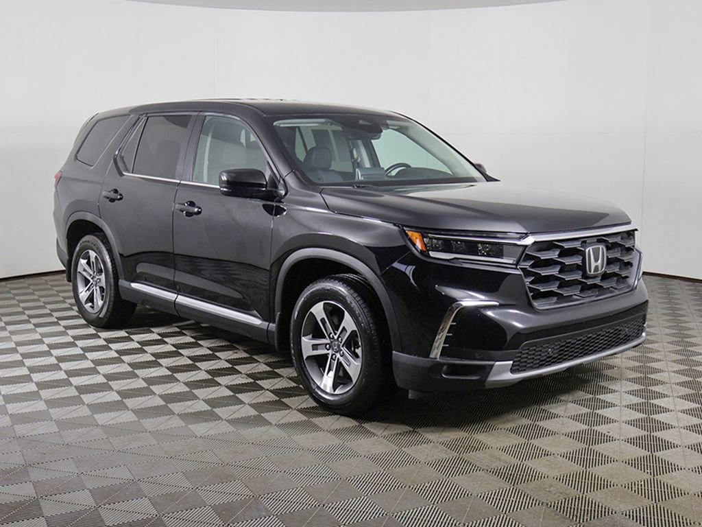 Used 2023 Honda Pilot EX-L image 2