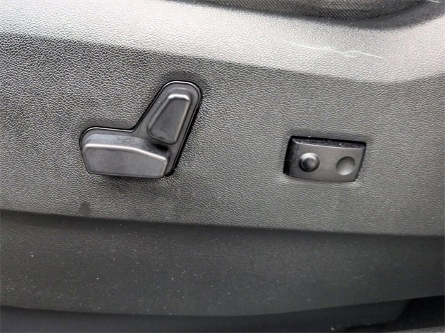 Used 2018 Dodge Grand Caravan SXT image 13