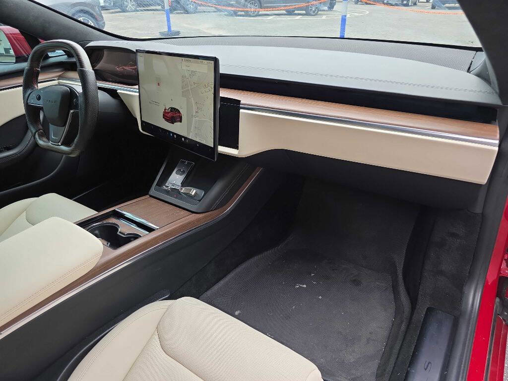 Used 2022 Tesla Model S image 21