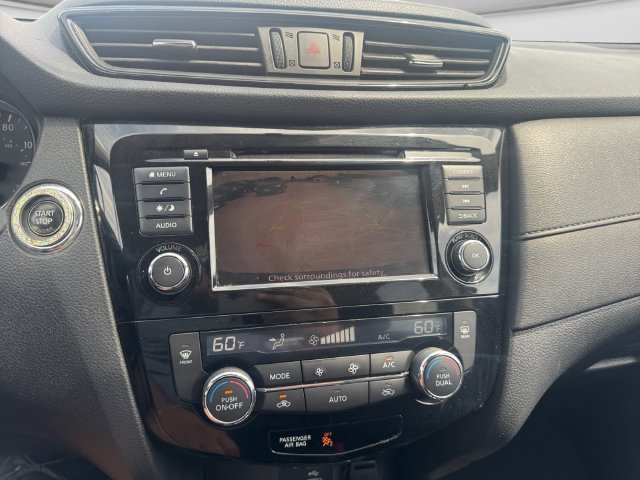 Used 2018 Nissan Rogue SV FWD image 13