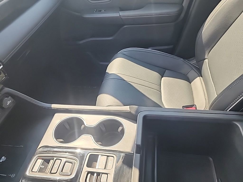 Certified 2024 Honda Pilot Elite image 26