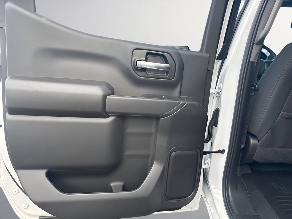 Used 2026 Chevrolet Silverado 1500 Custom RWD image 27