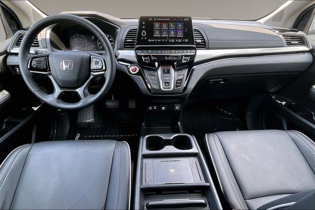Certified 2025 Honda Odyssey Touring image 7