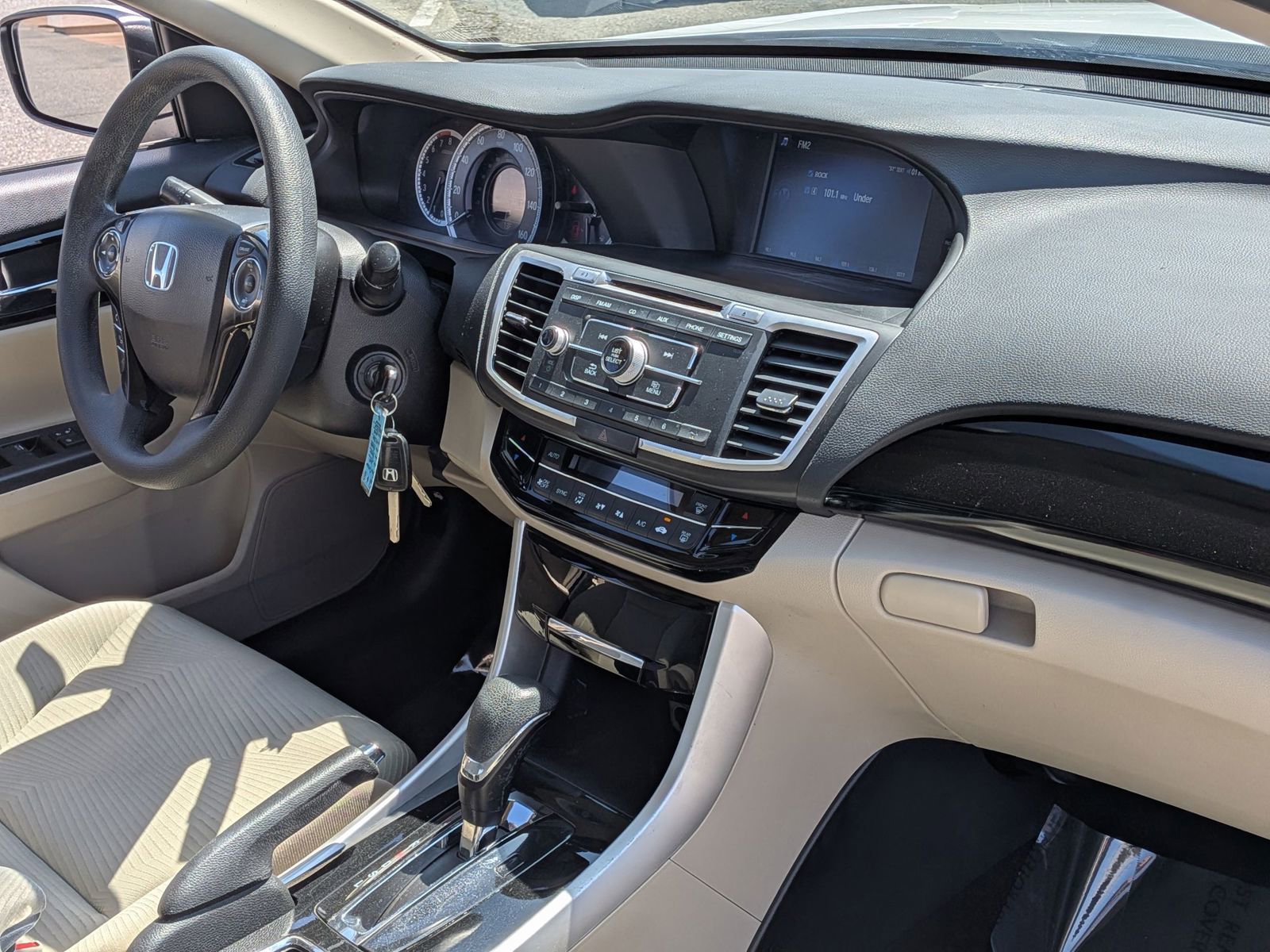 Used 2017 Honda Accord LX image 27