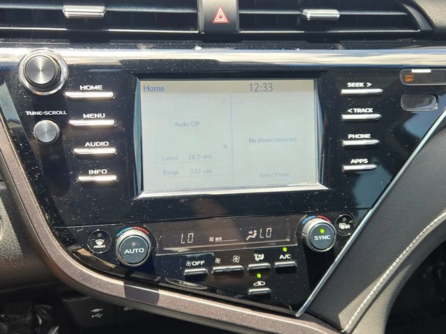 Used 2018 Toyota Camry XSE FWD image 19