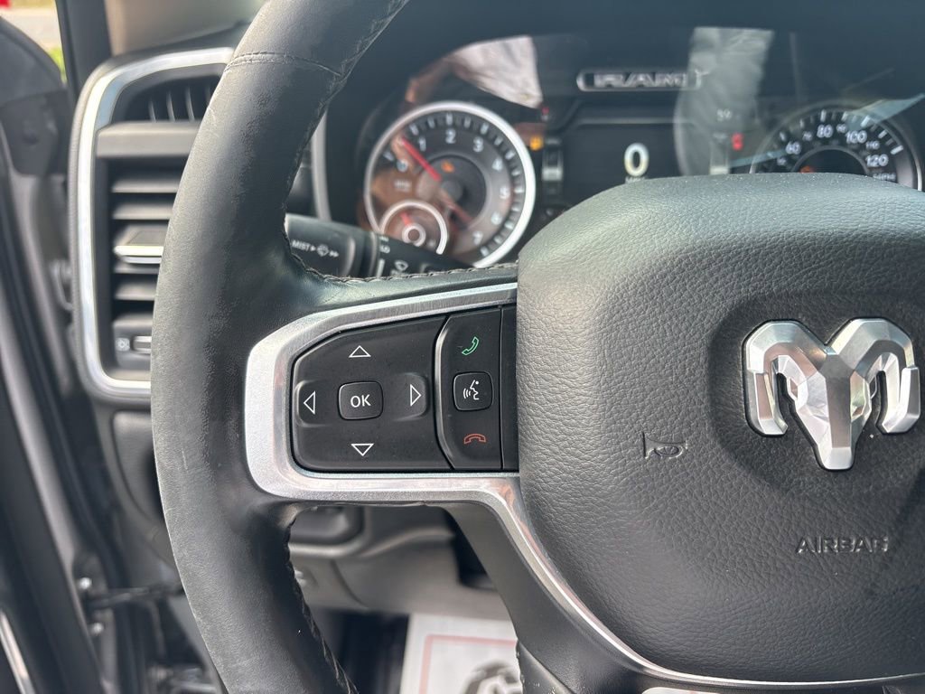 Used 2019 RAM 1500 Laramie AWD/4WD image 17