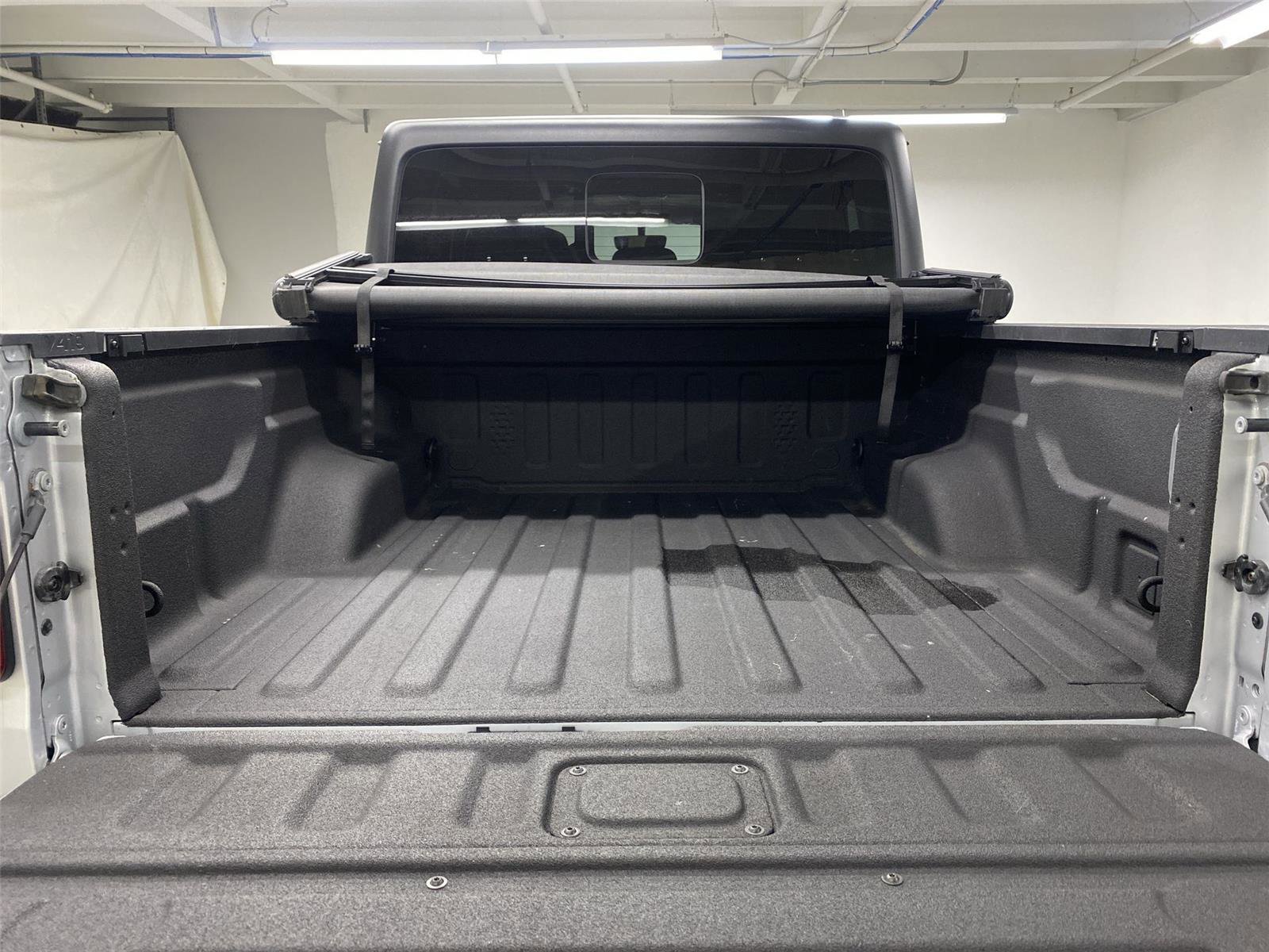 Used 2023 Jeep Gladiator Mojave w/ Cold Weather Group image 25