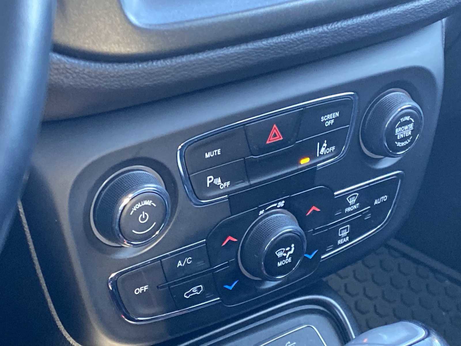 Certified 2018 Jeep Compass Trailhawk w/ Leather Interior Group image 24