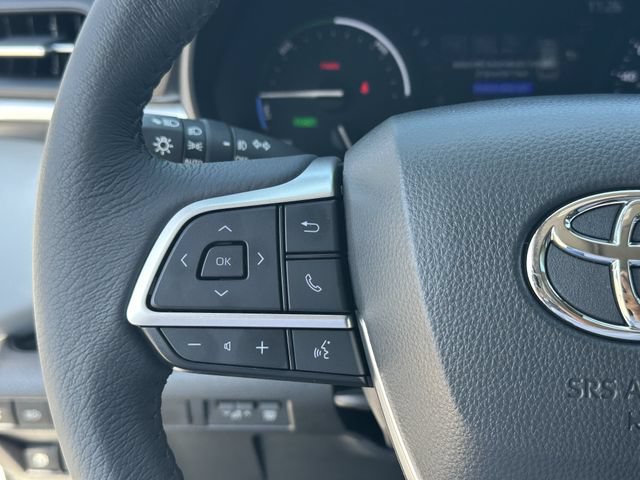 Used 2026 Toyota Sienna XLE FWD image 13