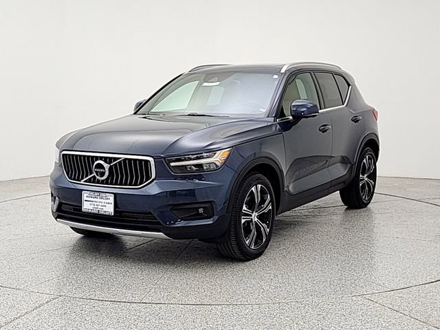 Certified 2022 Volvo XC40 T5 Inscription w/ Advanced Package AWD/4WD image 1