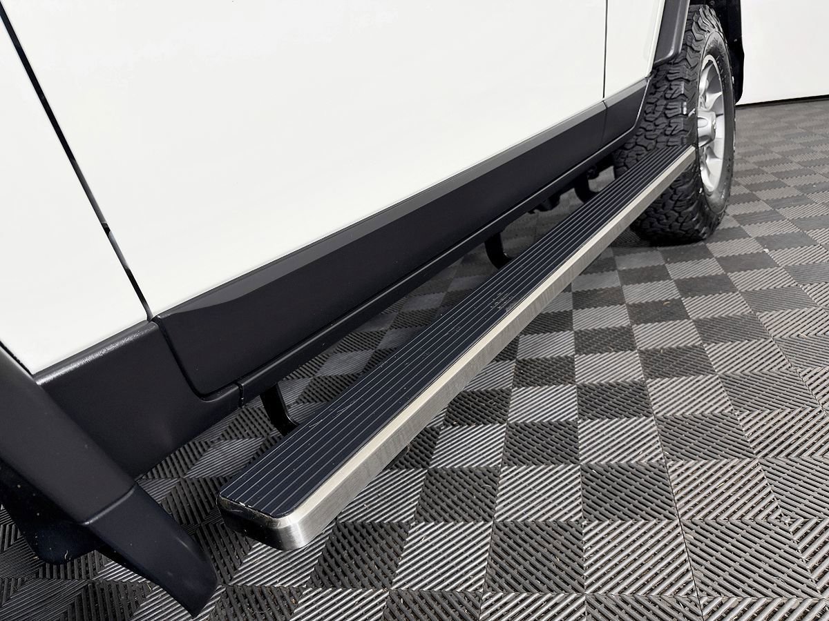 Used 2013 Toyota FJ Cruiser 4WD image 23