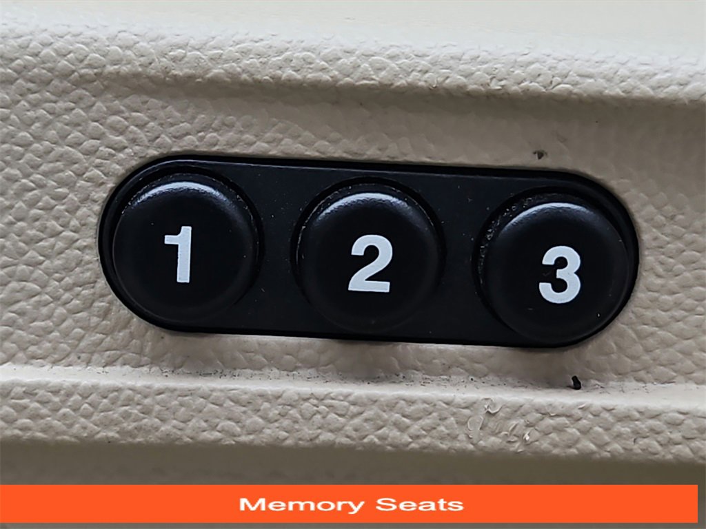 Used 2018 Alfa Romeo Giulia Ti w/ Quick Order Package 22X Lusso image 35