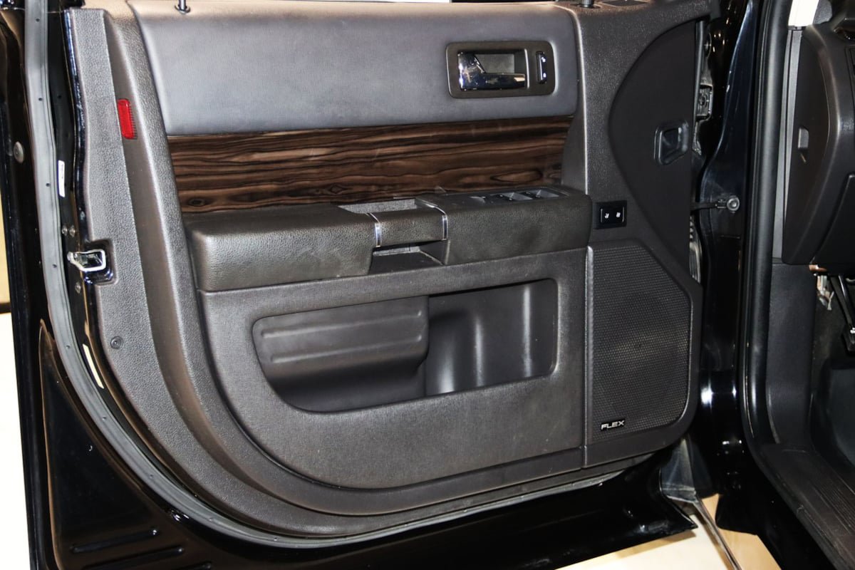 Used 2018 Ford Flex SEL w/ Equipment Group 202A FWD image 28
