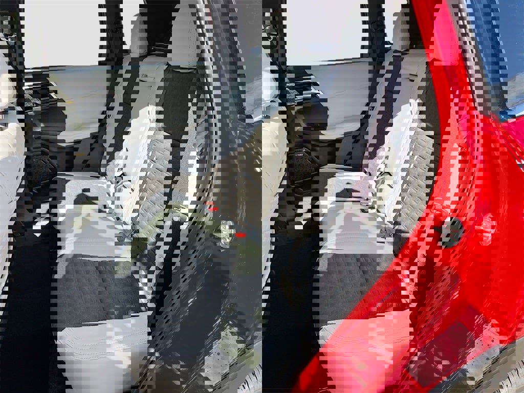 New 2025 Mitsubishi Outlander SE image 25