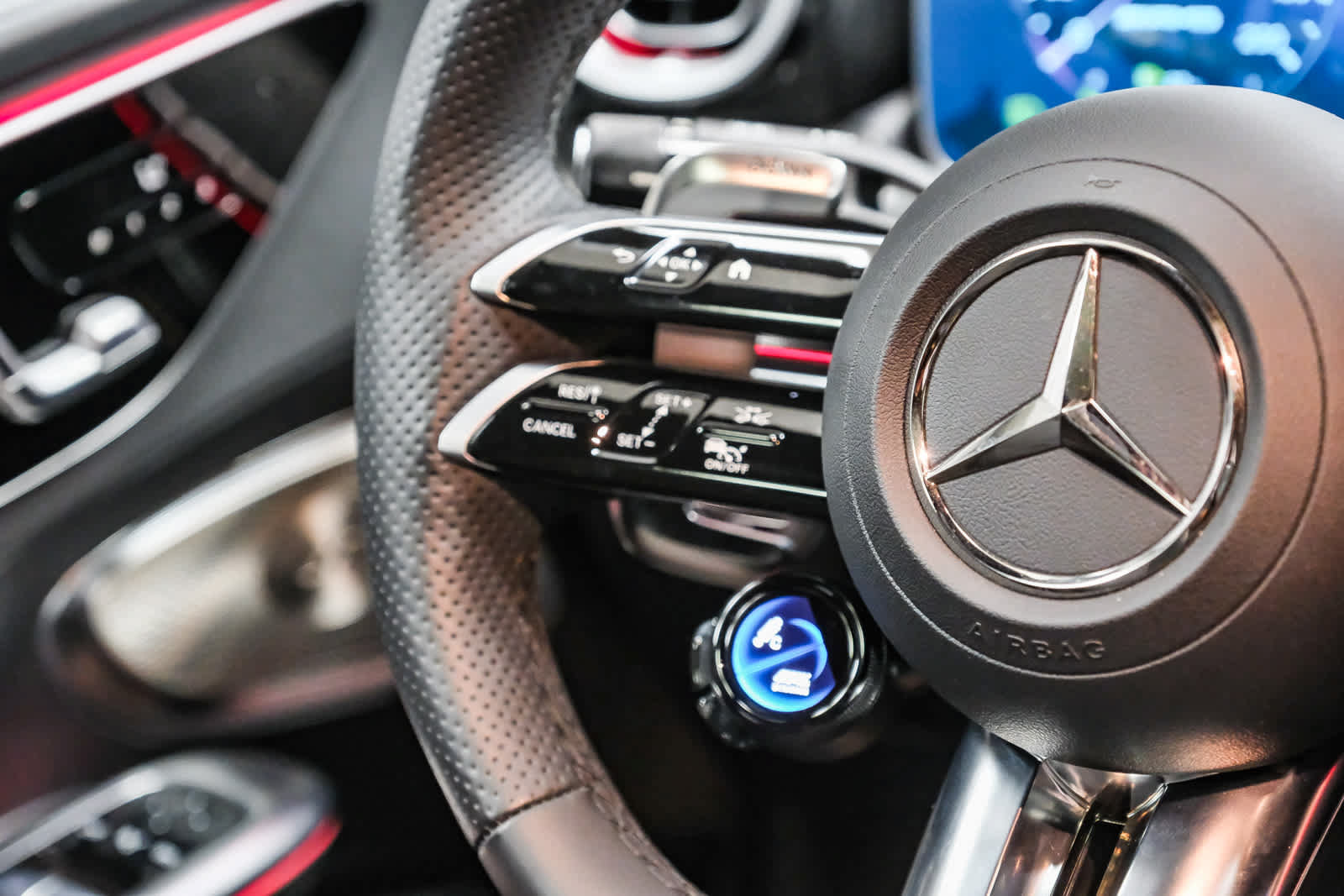 Used 2026 Mercedes-Benz C 36 AMG S w/ Driver Assistance Package image 20