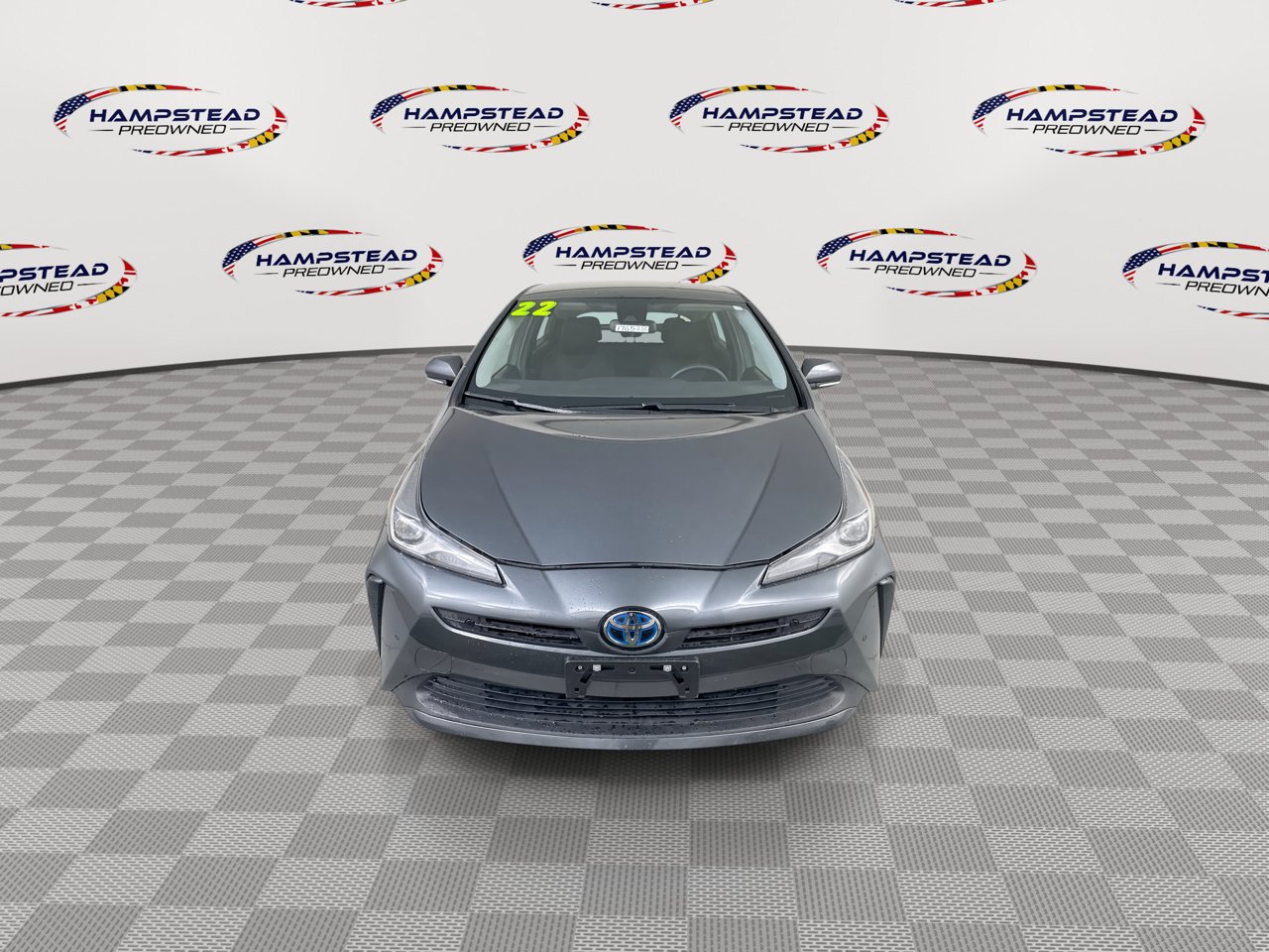 Used 2022 Toyota Prius LE FWD image 3