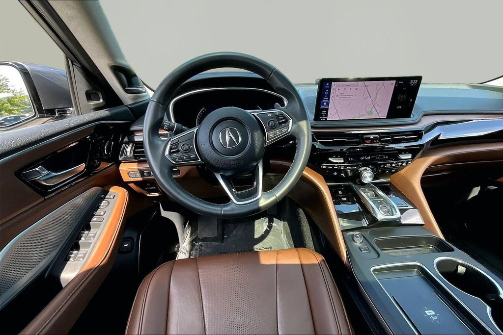 Used 2025 Acura MDX w/ Technology Package FWD image 9