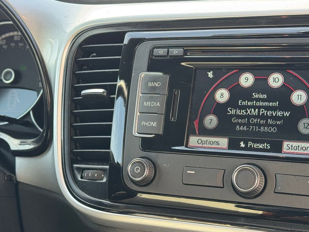 Used 2015 Volkswagen Beetle 1.8T Classic image 33