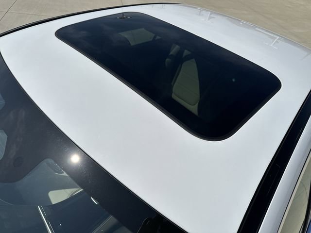 Used 2025 Mercedes-Benz C 300 4MATIC Sedan image 32