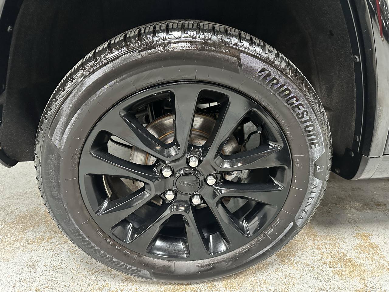 Used 2019 Jeep Grand Cherokee Altitude AWD/4WD image 26