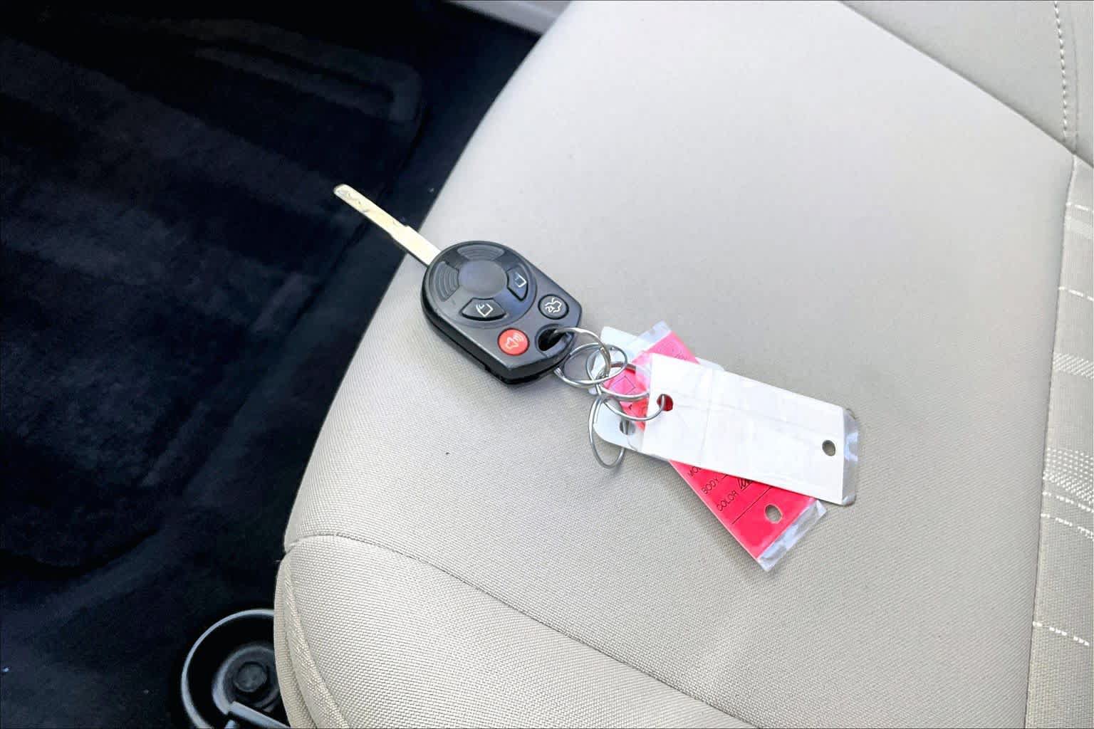 Used 2015 Ford Focus SE FWD image 14