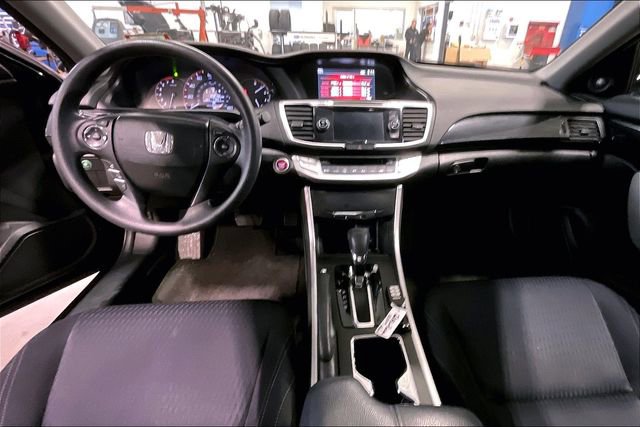 Used 2015 Honda Accord EX image 15