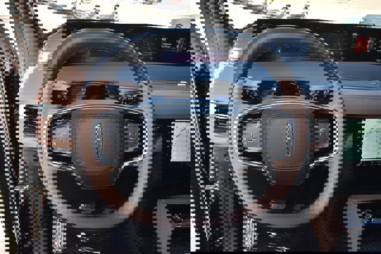 New 2025 Lincoln Navigator L Black Label image 32