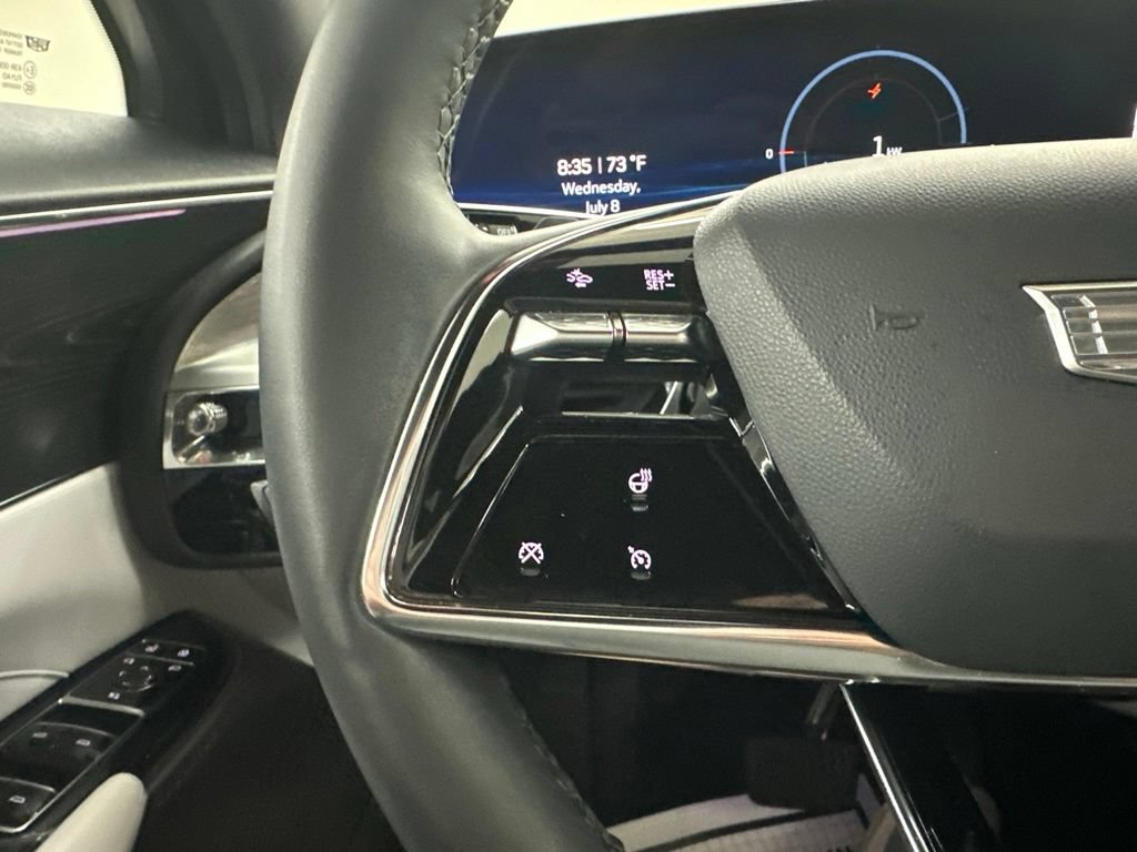 Certified 2024 Cadillac Lyriq Luxury AWD/4WD image 33