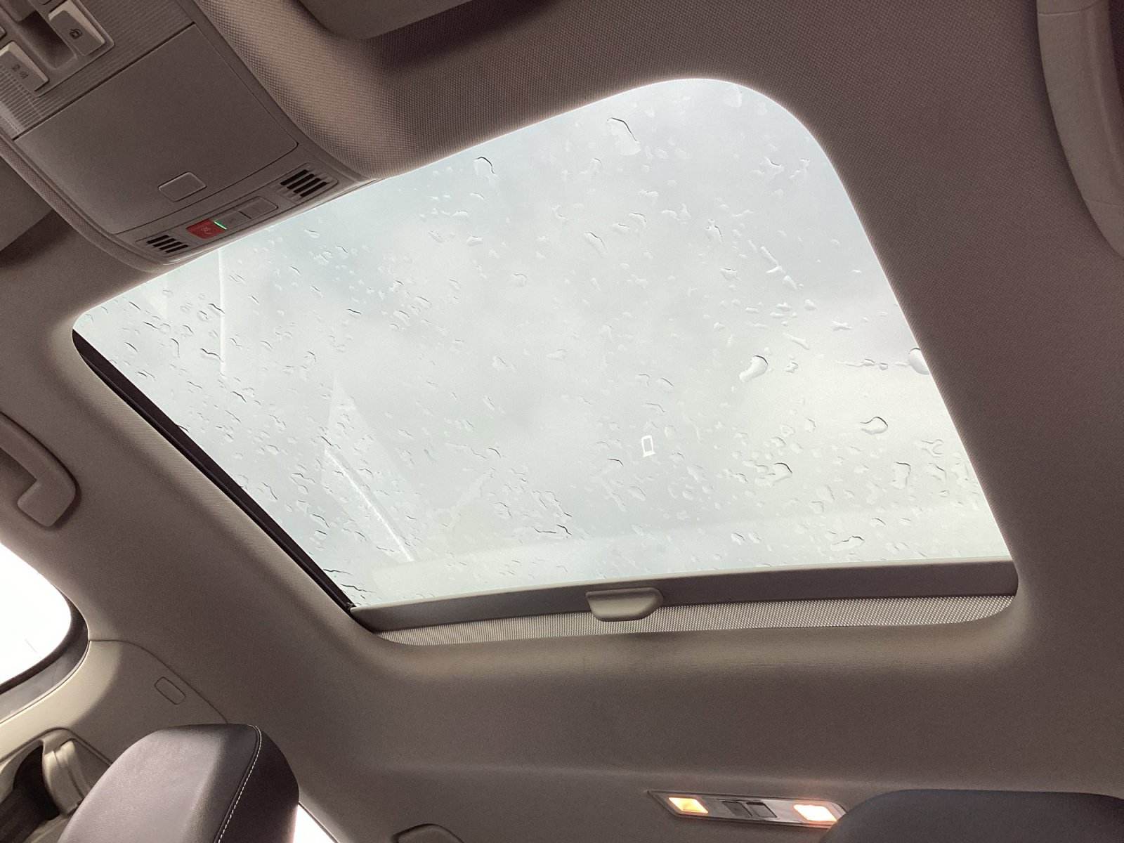 Used 2024 Volkswagen Jetta SE image 5