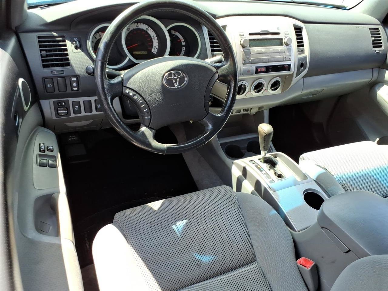 Used 2011 Toyota Tacoma 4x4 Access Cab V6 image 8