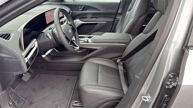 New 2025 Cadillac Lyriq Sport RWD image 21