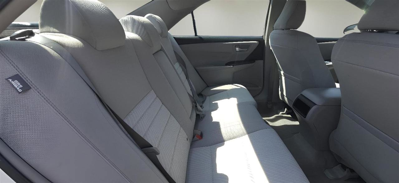 Used 2016 Toyota Camry LE FWD image 23