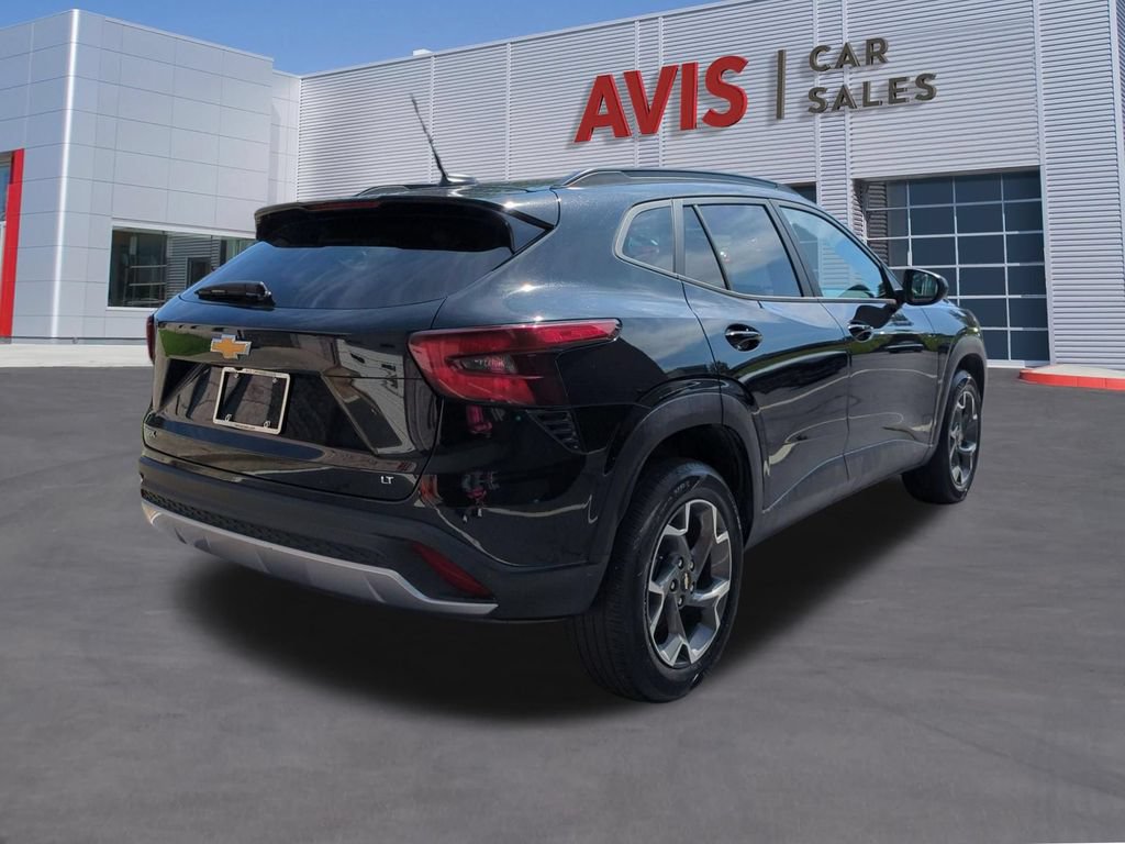 Used 2025 Chevrolet Trax LT w/ LT Convenience Package FWD image 6