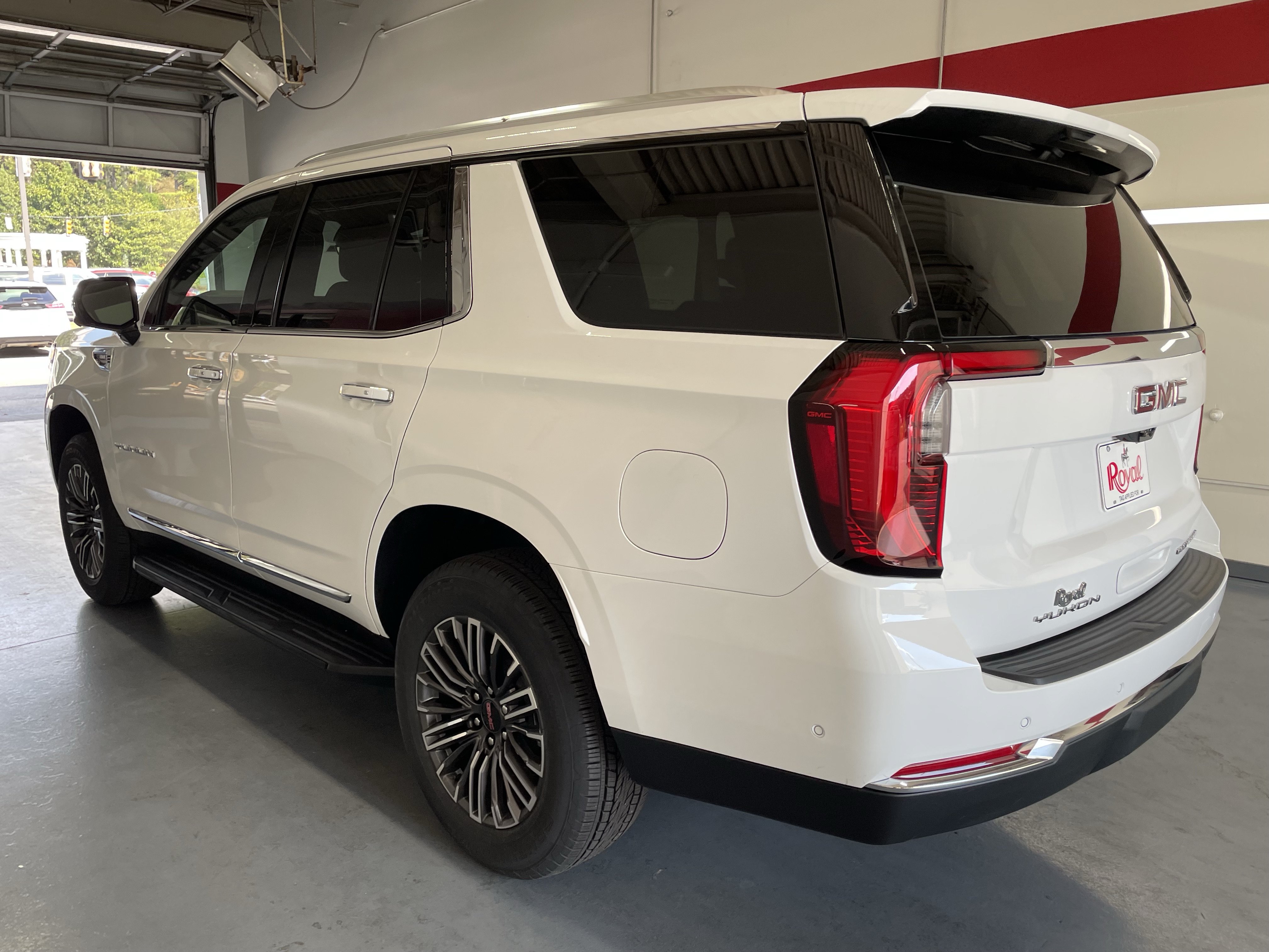 New 2026 GMC Yukon Elevation w/ Technology Package RWD image 6