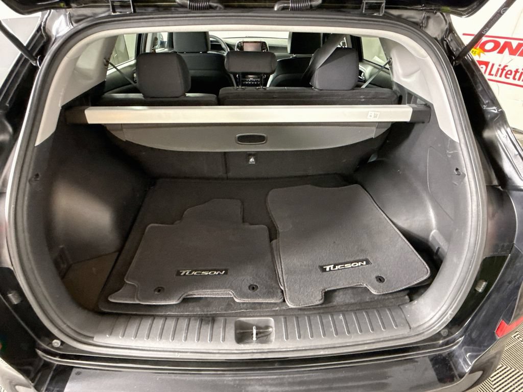 Certified 2021 Hyundai Tucson SEL w/ Cargo Package AWD/4WD image 28