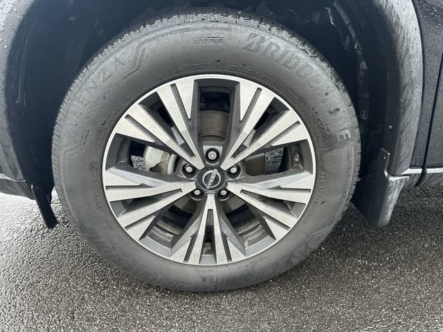 Certified 2023 Nissan Rogue SV image 8