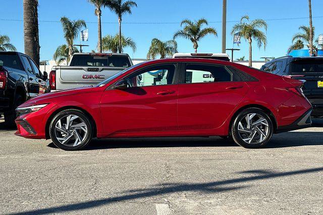 Used 2025 Hyundai Elantra Sport image 7