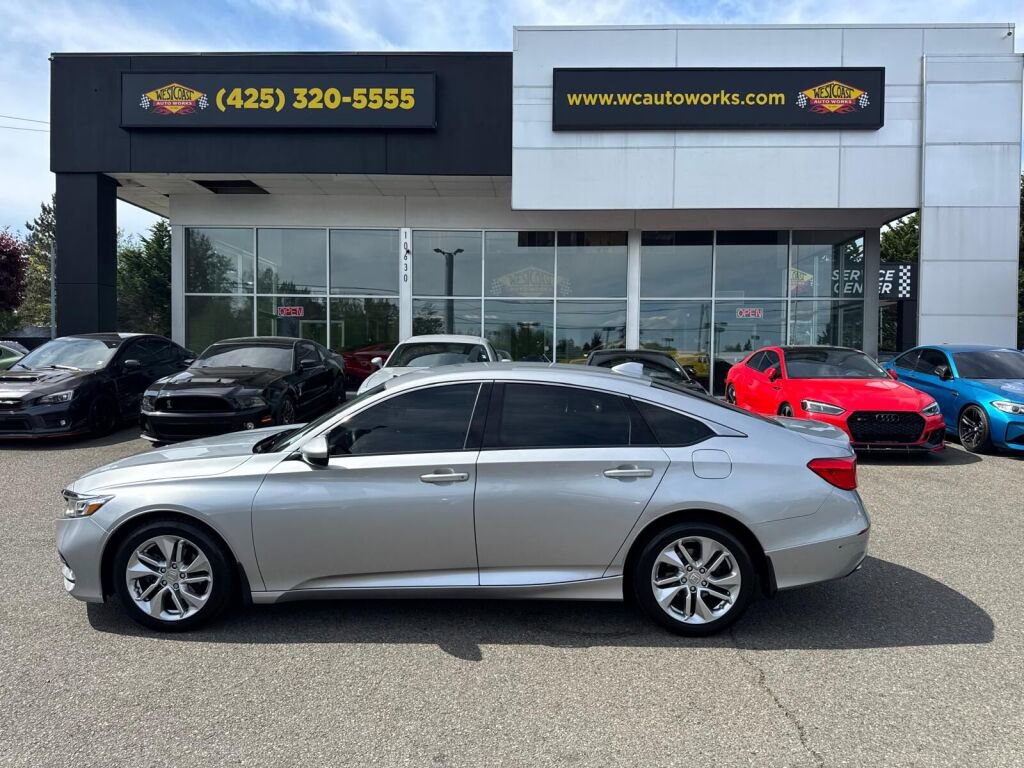 Used 2018 Honda Accord LX image 2